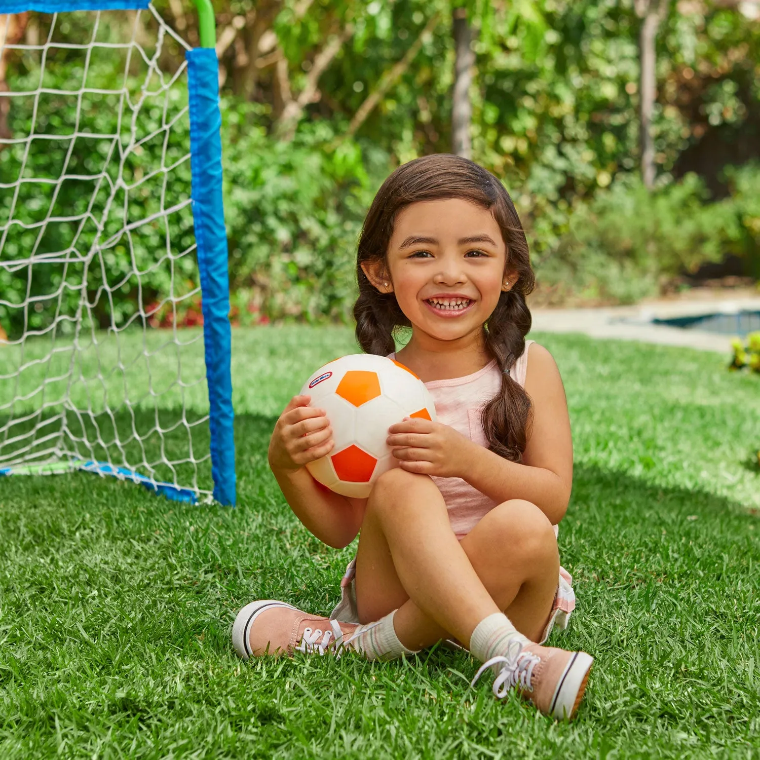 2-in-1 Water Soccer Net with Water Sprayer and Built-In Target