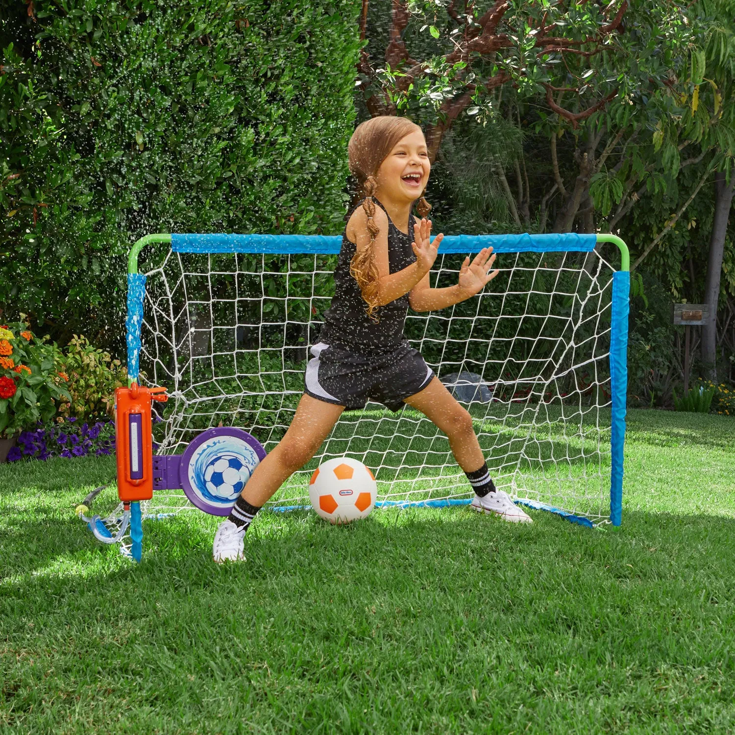 2-in-1 Water Soccer Net with Water Sprayer and Built-In Target