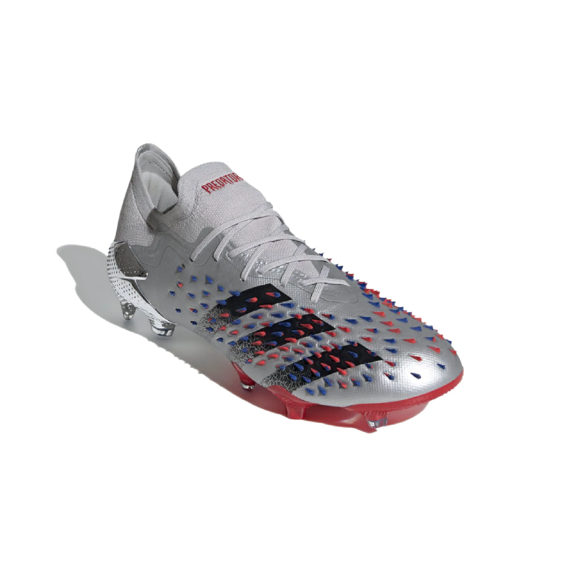 Adidas Predator Freak . 1 Low FG - Silver Metallic / Core Black / Scarlet