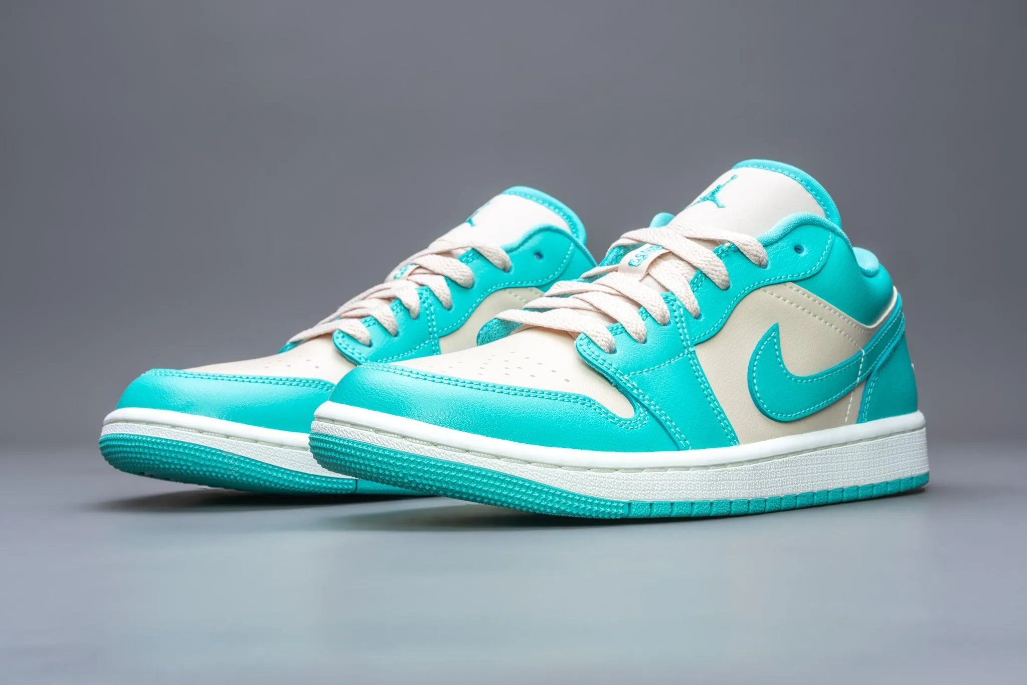 Air Jordan 1 Low Tropical Teal (W)