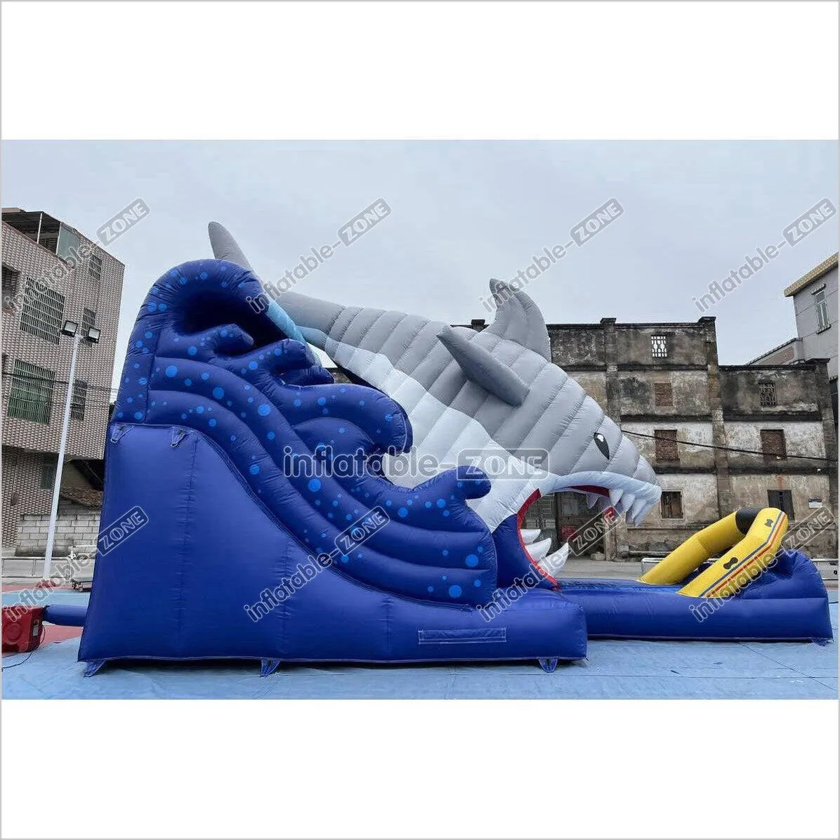 Blow Up Shark Water Slide Commercial Giant Inflatable Waterslide With Pool For Playground