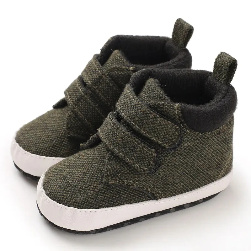 Ezzio Baby Boys' Fashion Boot