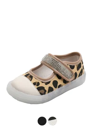 Guti Girls' Flat Shoes