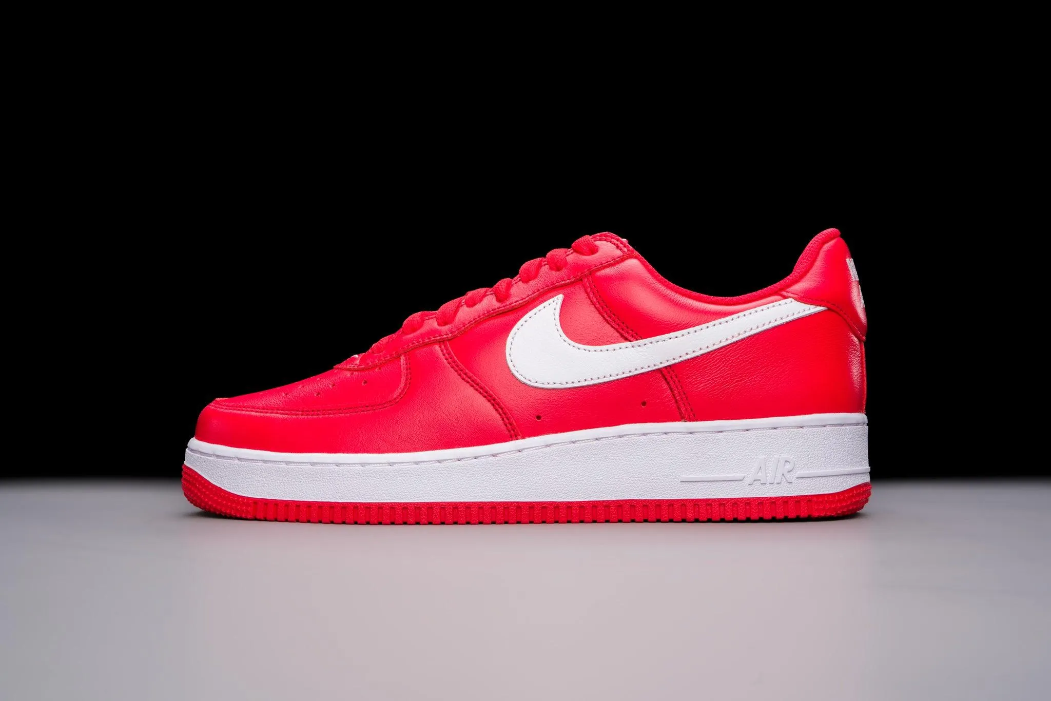 Nike Air Force 1 Low '07 Retro Color of the Month University Red White