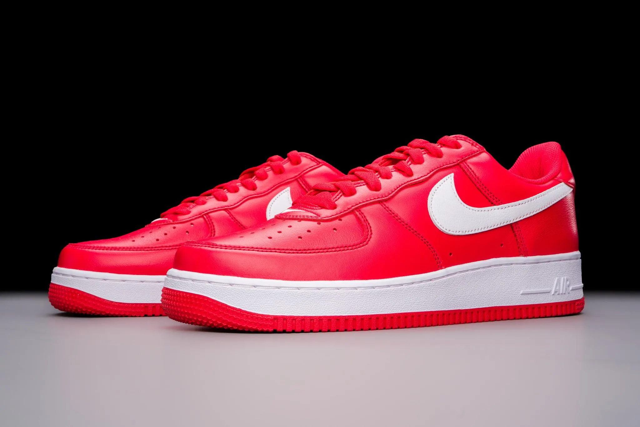 Nike Air Force 1 Low '07 Retro Color of the Month University Red White