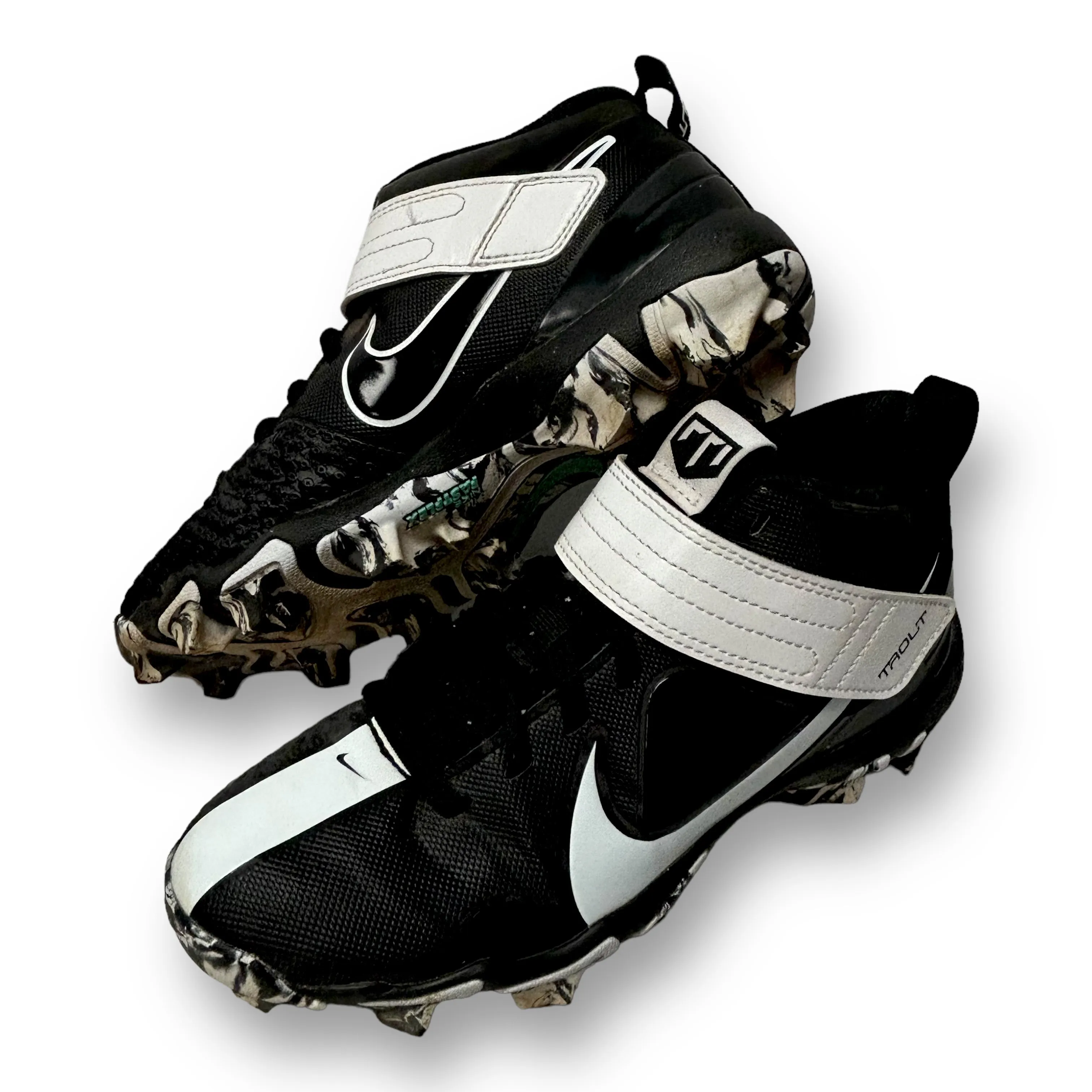 Nike Force Trout Youth Boy Size 4 Youth Black & White Fastflex Baseball Cleats