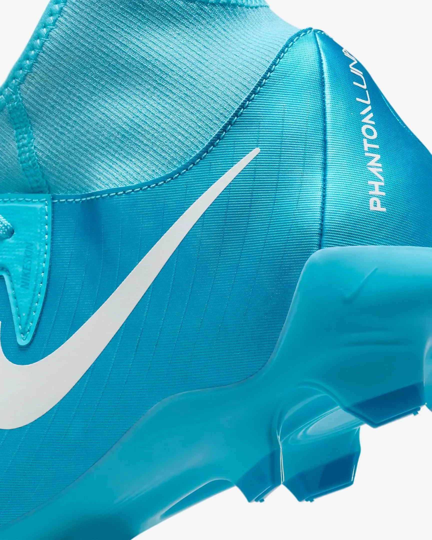 Nike Phantom Luna II Academy FG/MG - Mad Ambition Pack (FA24)