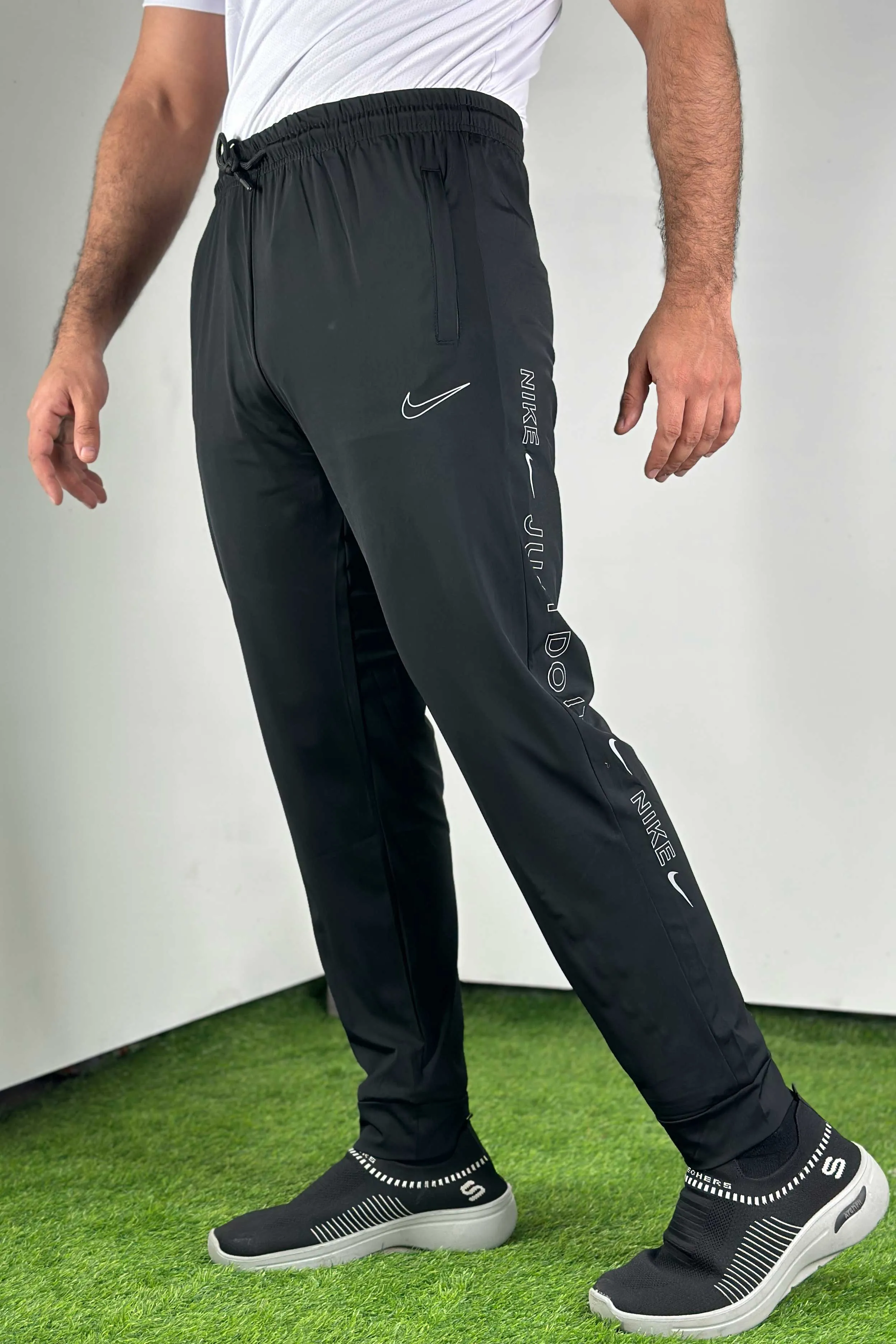 TROUSERS-0424018