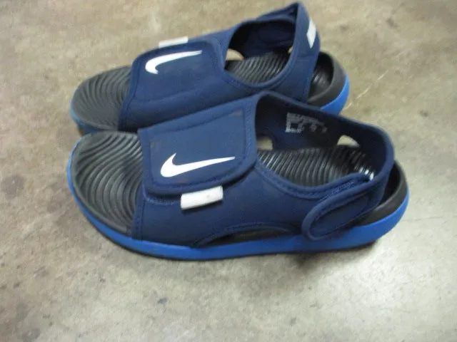 Used Nike Waterproof Sandals Size 1Y