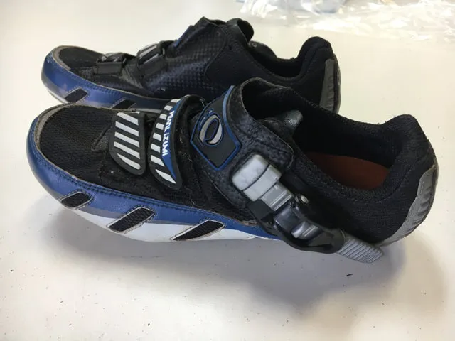 Used Pearl Izumi Black/Blue Sr 39 / 6.5 Road Biking Shoes